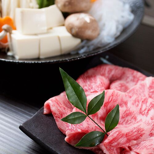 滋賀 「徳志満」 近江牛すき焼しゃぶしゃぶ用・ステーキ (ロース肉500g ステーキ150g×4枚)