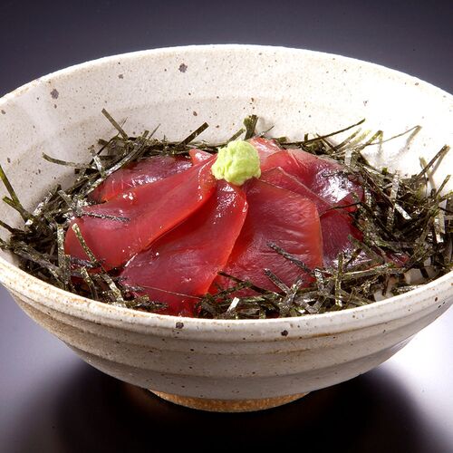 静岡 焼津ならではのまぐろ漬け丼