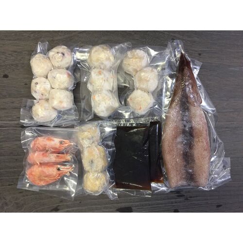 北海道 海鮮つみれ鍋 Aセット(かに入×3、えび入×3、とりごぼう×3、たこ入×6、海老×3、いか×1)