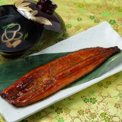 「山道養鰻場」 宮崎県産うなぎ 2尾 計240g（肝吸付き)
